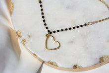 Cargar imagen en el visor de la galería, Pulsera Heartline Noir
