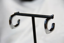 Cargar imagen en el visor de la galería, Pendientes “Silver Cube”
